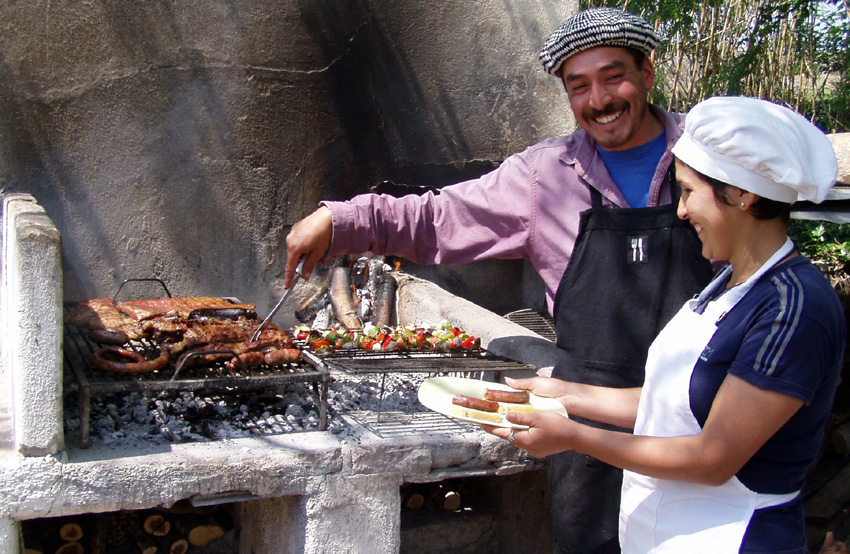 Enjoy delicious barbecues at Los Potreros